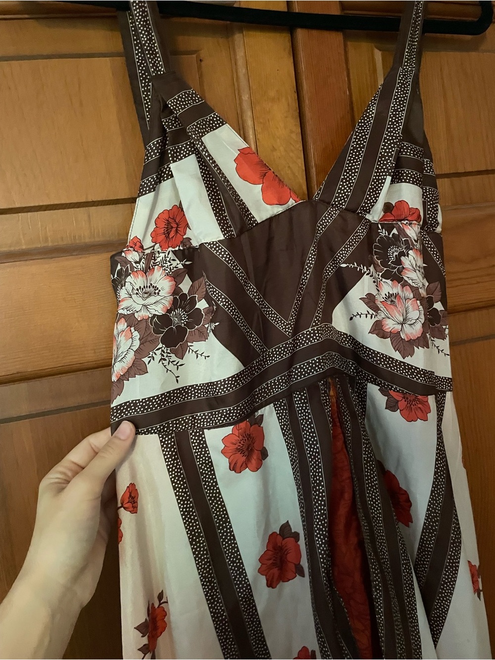 🐾100% silk floral dress🐾 - Picture 3 of 6
